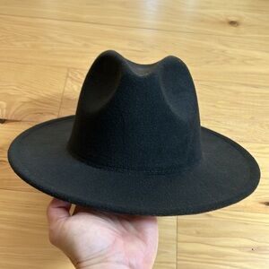 NWT Fashion Collection Black Felt Fedora Hat